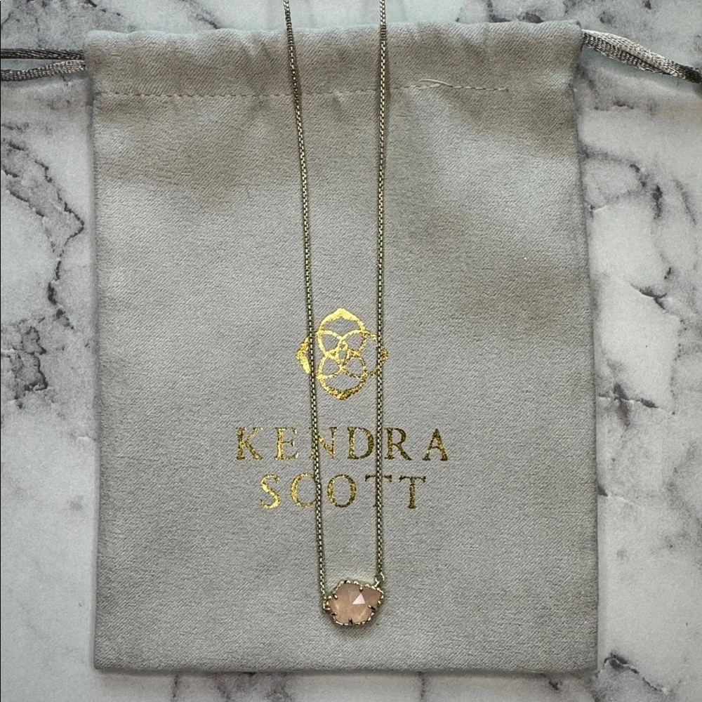 Kendra Scott Tess Silver Tone Drusy Pendant Necklace Pink - Picture 2 of 3
